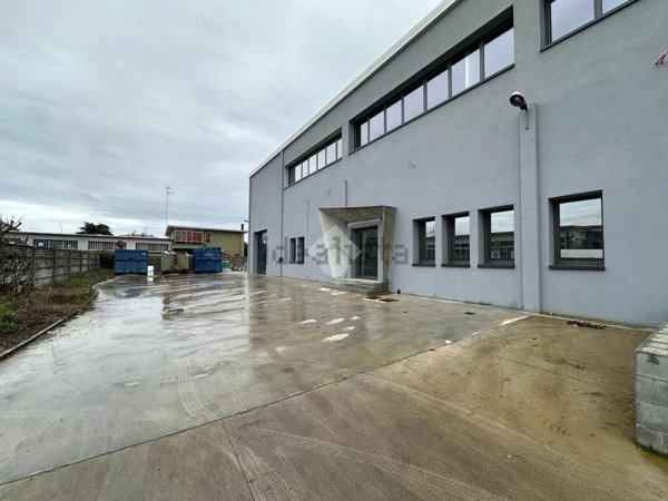 ufficio in vendita a San Giovanni in Persiceto