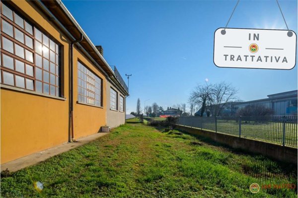 locale di sgombero in vendita a San Giovanni in Persiceto in zona Decima