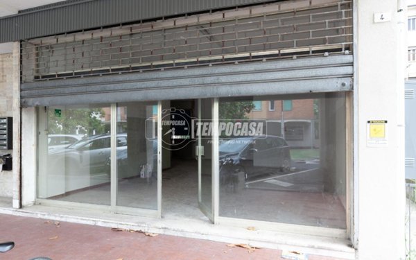 negozio in vendita a San Giovanni in Persiceto