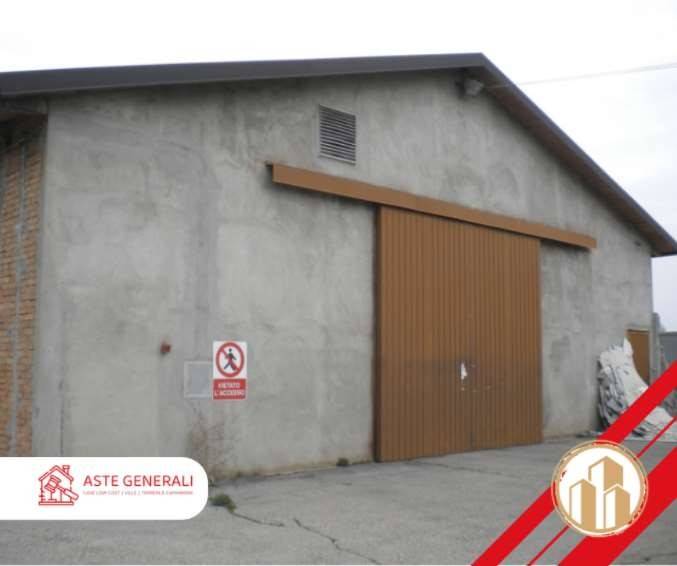 locale commerciale in vendita a San Giovanni in Persiceto in zona Decima