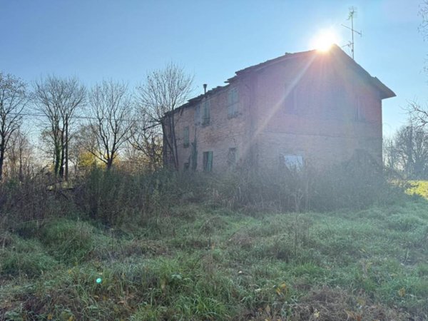casa indipendente in vendita a San Giovanni in Persiceto in zona Lorenzatico