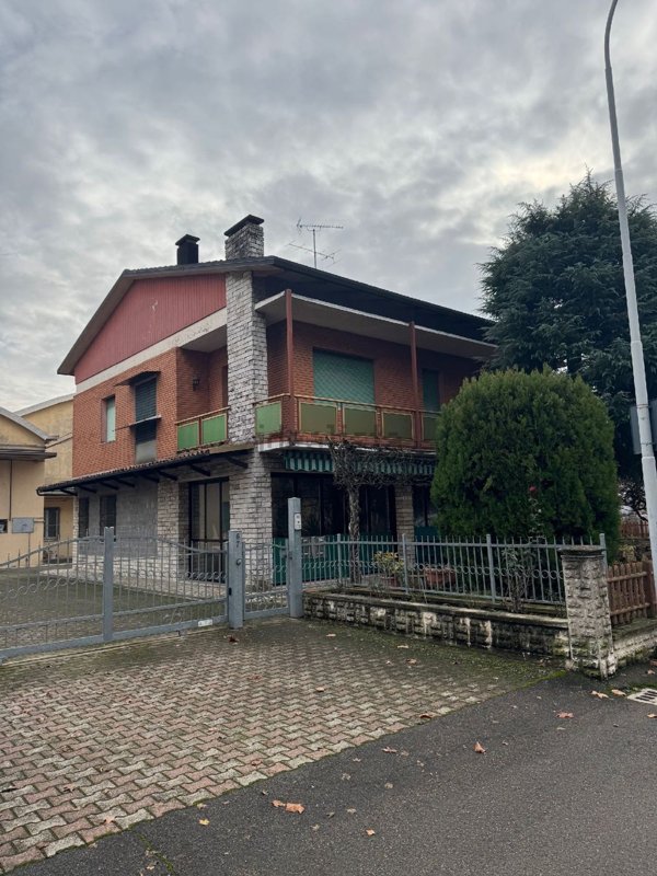 appartamento in vendita a San Giovanni in Persiceto in zona Decima