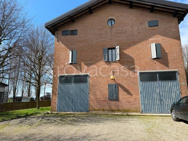 locale commerciale in vendita a San Giovanni in Persiceto