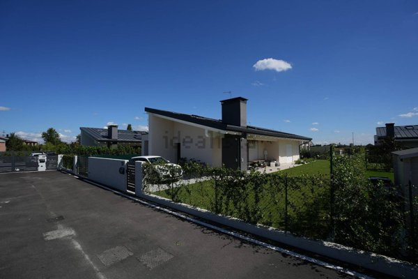 casa indipendente in vendita a San Giovanni in Persiceto