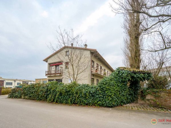 casa indipendente in vendita a San Giovanni in Persiceto in zona Decima