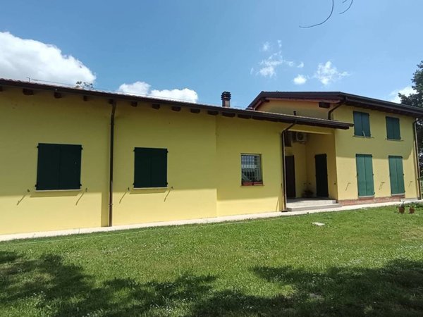 casa indipendente in vendita a San Giovanni in Persiceto in zona Decima