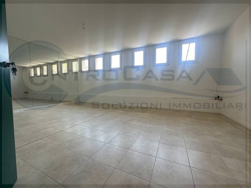 ufficio in vendita a San Lazzaro di Savena