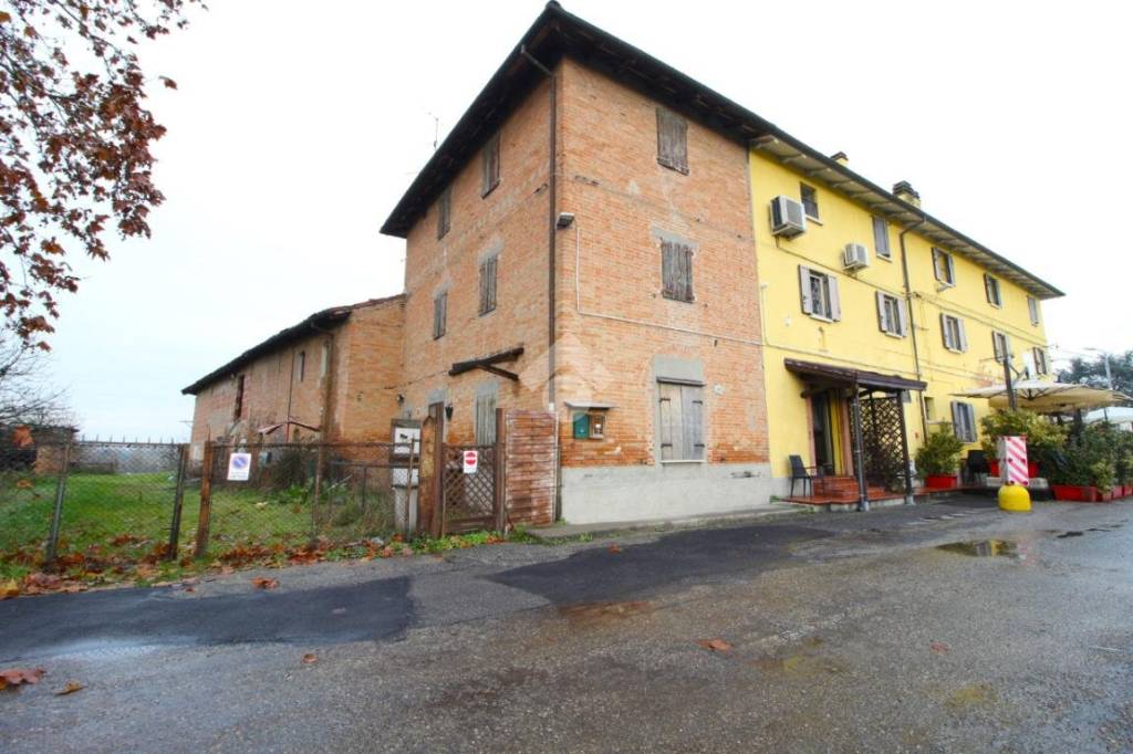 casa indipendente in vendita a San Lazzaro di Savena in zona Borgatella