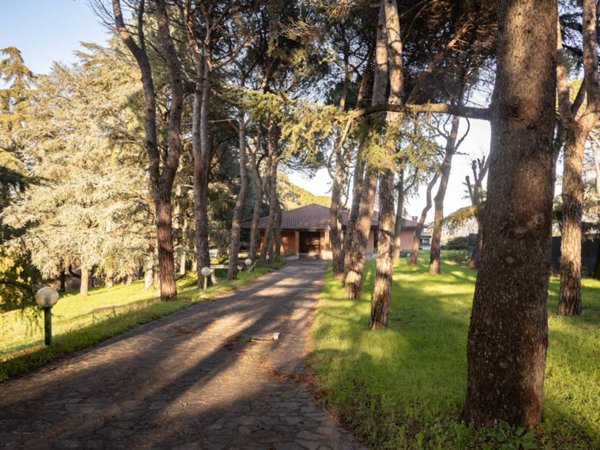 villa in vendita a San Lazzaro di Savena in zona Martiri di Pizzocalvo