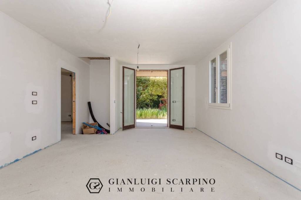 casa indipendente a San Lazzaro di Savena in zona Martiri di Pizzocalvo