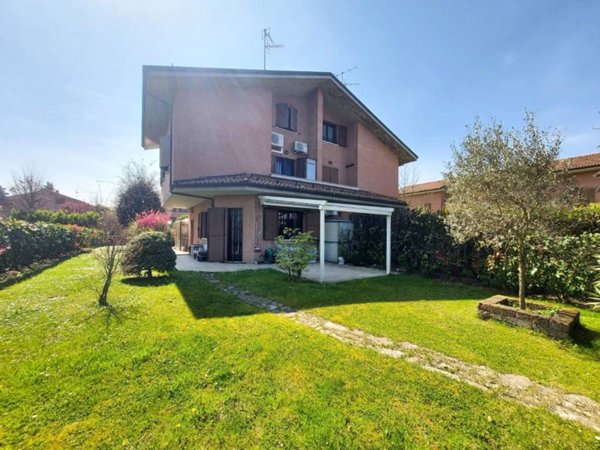 casa indipendente in vendita a San Lazzaro di Savena in zona Idice