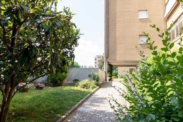 locale di sgombero in vendita a San Lazzaro di Savena