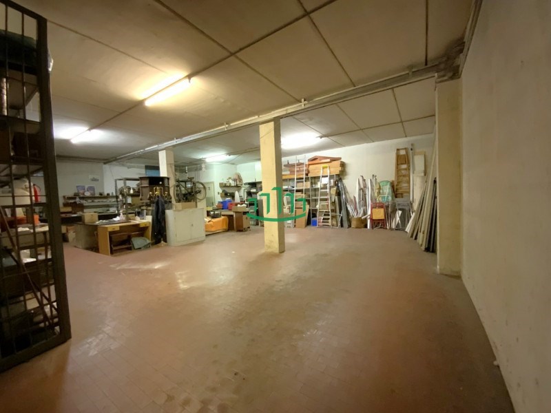 locale commerciale in vendita a San Lazzaro di Savena