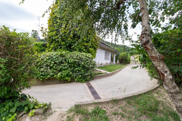 casa indipendente in vendita a San Lazzaro di Savena in zona Farneto