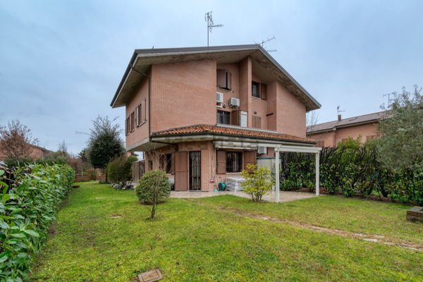casa indipendente in vendita a San Lazzaro di Savena