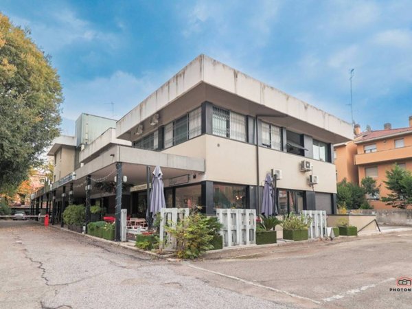negozio in vendita a San Lazzaro di Savena