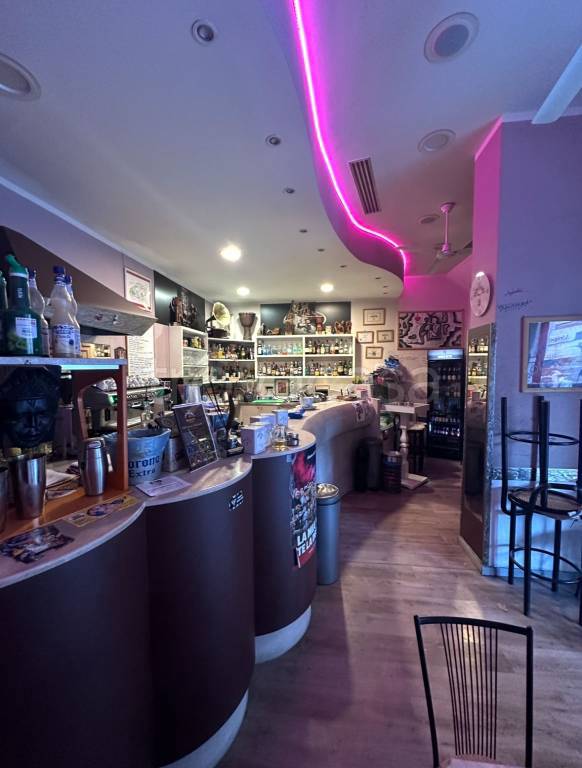 negozio in vendita a San Lazzaro di Savena