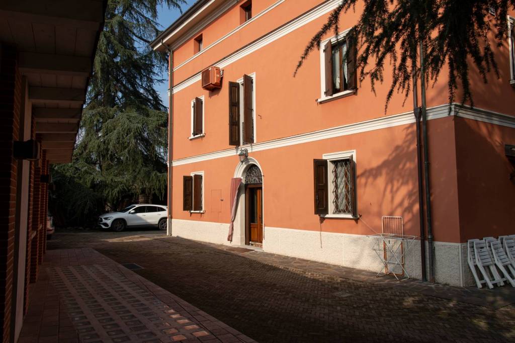 casa indipendente in vendita a San Lazzaro di Savena in zona Ponticella