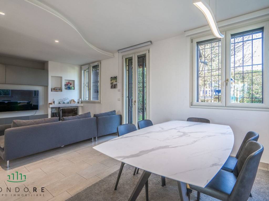 casa indipendente a San Lazzaro di Savena in zona Martiri di Pizzocalvo