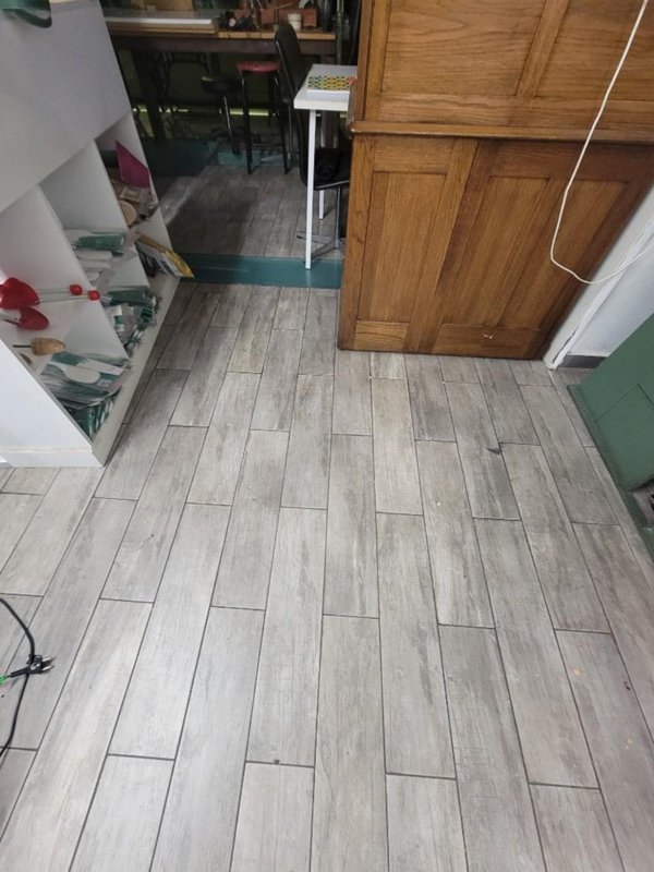 locale commerciale in vendita a San Lazzaro di Savena in zona Idice