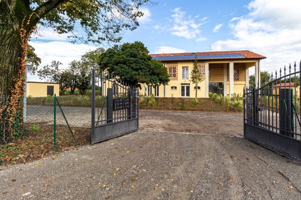 casa indipendente in vendita a San Lazzaro di Savena in zona Idice