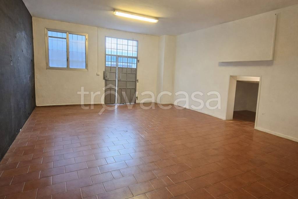 negozio in vendita a San Lazzaro di Savena