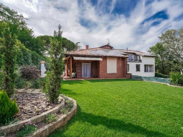 casa indipendente in vendita a San Lazzaro di Savena in zona Croara