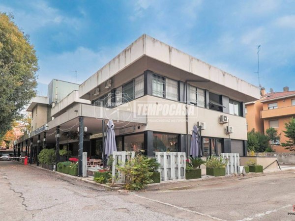 negozio in vendita a San Lazzaro di Savena