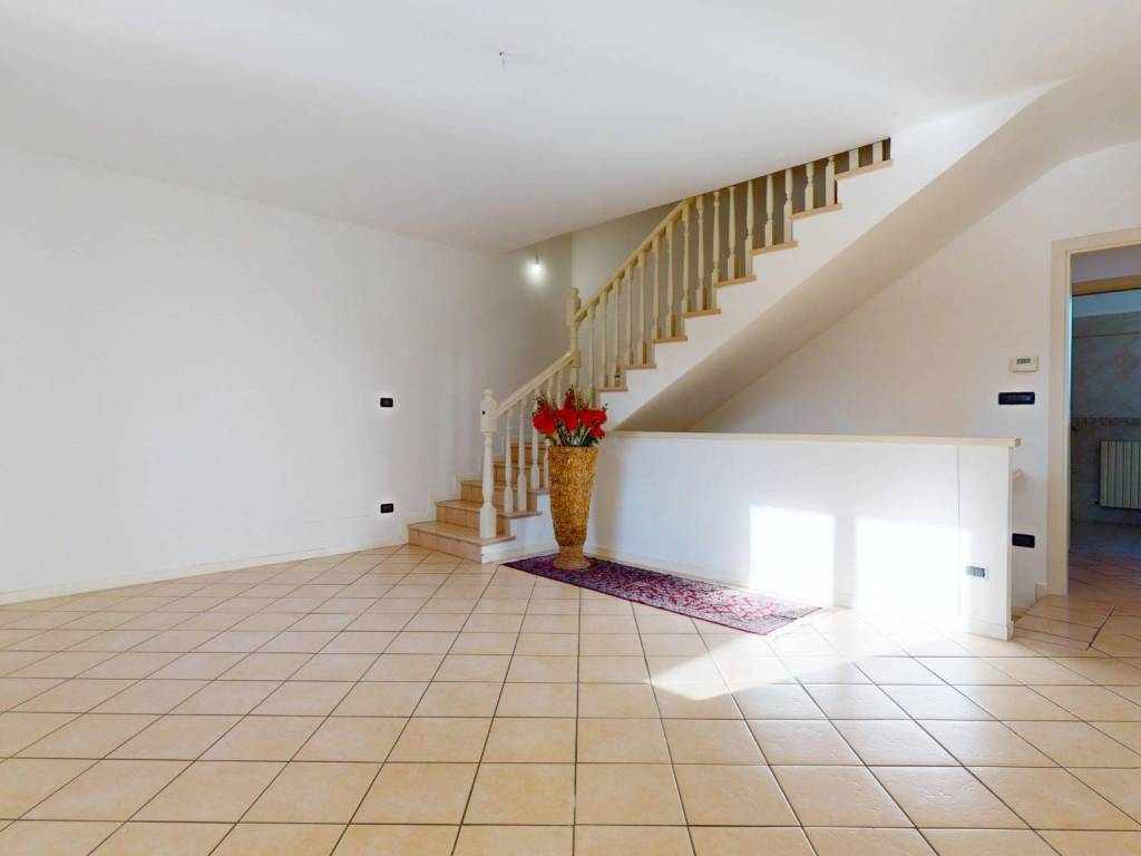 casa indipendente a San Lazzaro di Savena in zona Martiri di Pizzocalvo