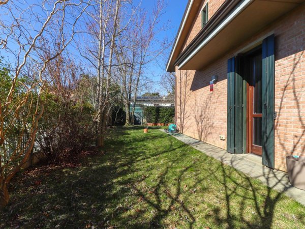 casa indipendente in vendita a San Lazzaro di Savena in zona Colunga