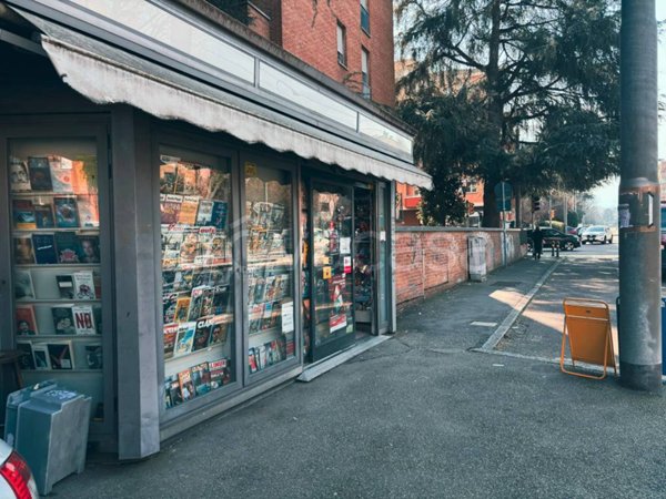 negozio in vendita a San Lazzaro di Savena