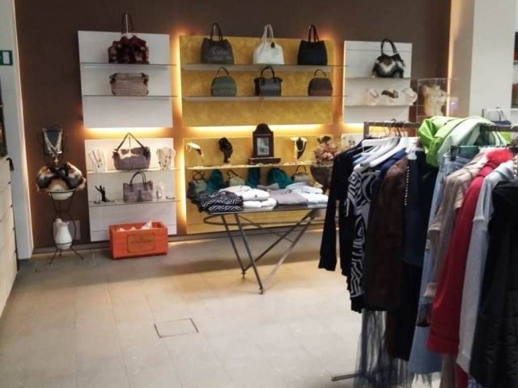 negozio in vendita a San Lazzaro di Savena