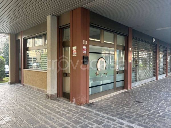 negozio in vendita a San Lazzaro di Savena