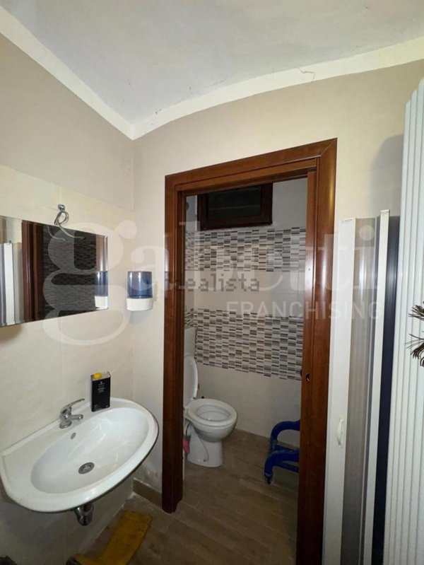 negozio in vendita a San Lazzaro di Savena in zona Idice