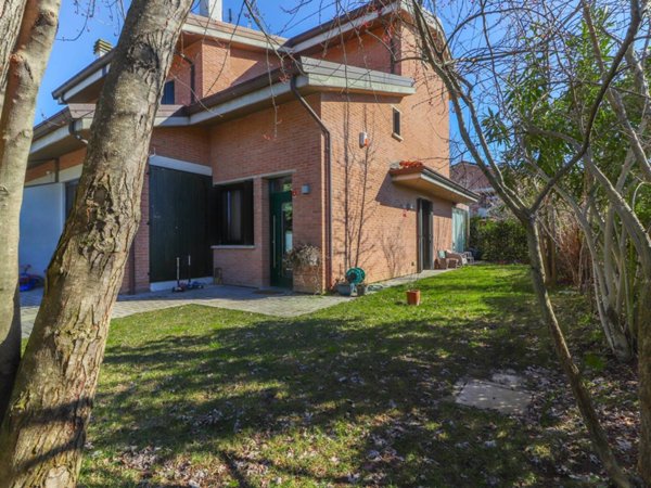casa indipendente in vendita a San Lazzaro di Savena in zona Colunga