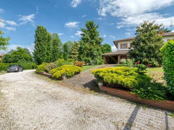 casa indipendente in vendita a San Lazzaro di Savena