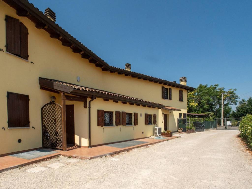 appartamento in vendita a San Lazzaro di Savena in zona Borgatella