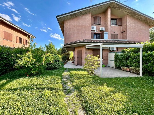 casa indipendente in vendita a San Lazzaro di Savena in zona Idice