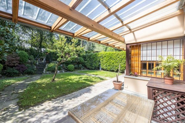 casa indipendente a San Lazzaro di Savena in zona Martiri di Pizzocalvo