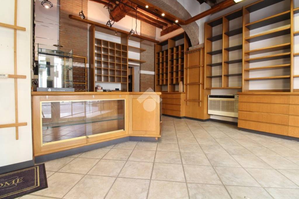 casale in vendita a San Pietro in Casale