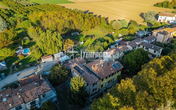 casa indipendente in vendita a San Pietro in Casale in zona Maccaretolo