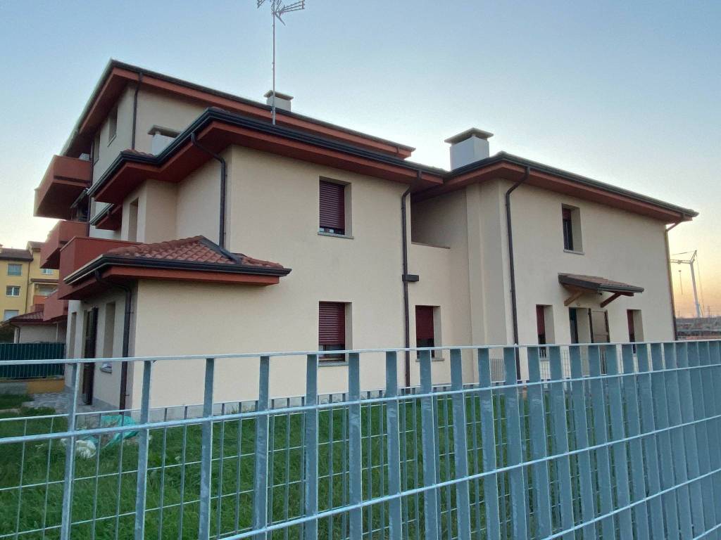 casa indipendente in vendita a San Pietro in Casale