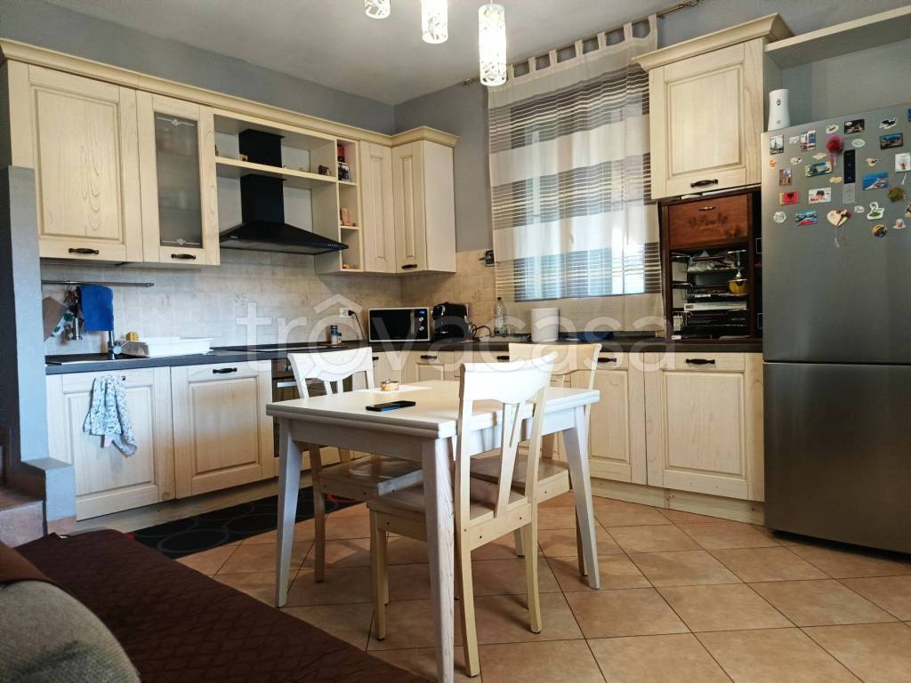 casa indipendente in vendita a San Pietro in Casale in zona Maccaretolo