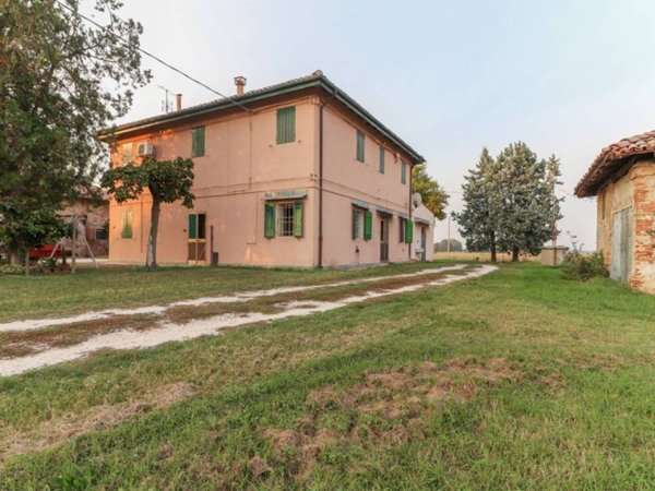 casa indipendente in vendita a San Pietro in Casale in zona Maccaretolo