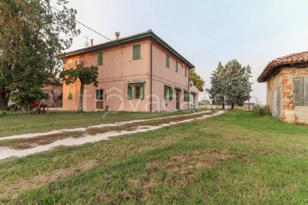 casa indipendente in vendita a San Pietro in Casale in zona Maccaretolo