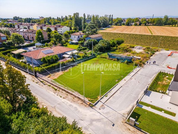 terreno agricolo in vendita a San Pietro in Casale