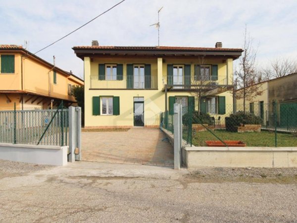 casa indipendente in vendita a San Pietro in Casale