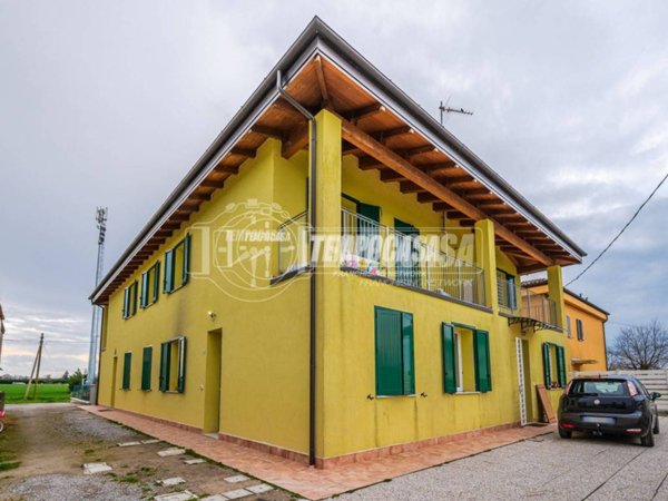 appartamento in vendita a San Pietro in Casale in zona Maccaretolo