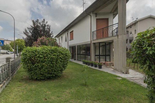 casa indipendente in vendita a San Pietro in Casale
