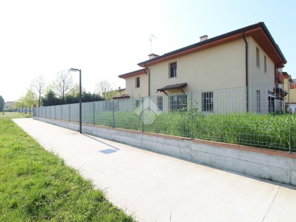 casa indipendente in vendita a San Pietro in Casale